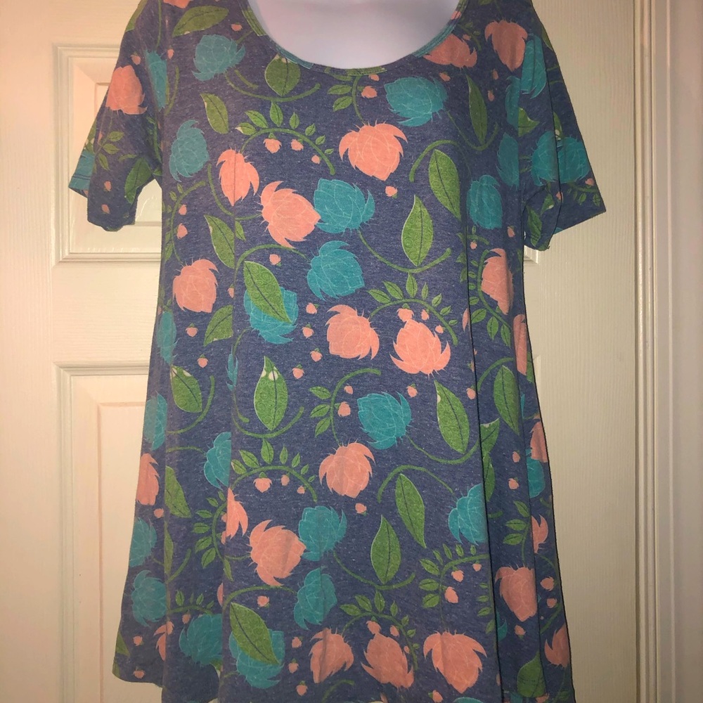 Floral LuLaRoe Top